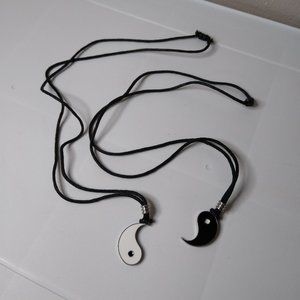 Yin And Yang Metal Pendant String Necklace Set